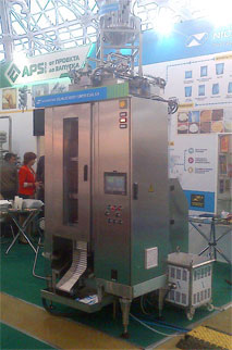 Milk products packaging machine